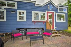 Waterfront Tiny House with Private Dock and Golf Cart!
